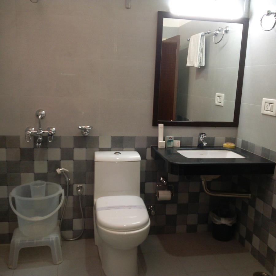Hotel Kullu Valley エクステリア 写真
